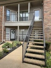 Building Photo - 2736 Silver Creek Dr