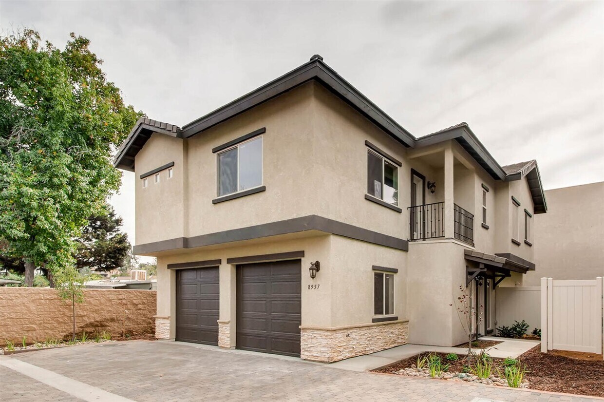 Foto principal - 8957 N Magnolia Ave