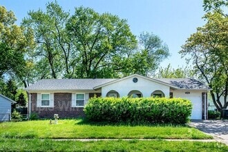 Building Photo - 2250 Spoonwood Dr