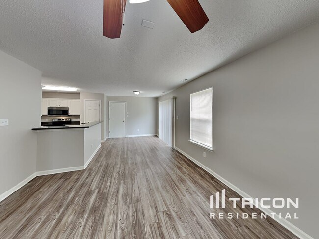 Foto del edificio - 119 Brantley Pl Dr