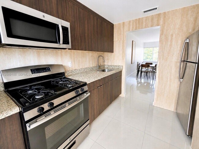 Foto del edificio - 1027 94th St