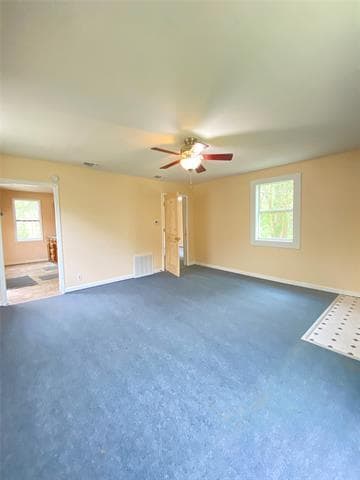 Building Photo - 305 4th St SW