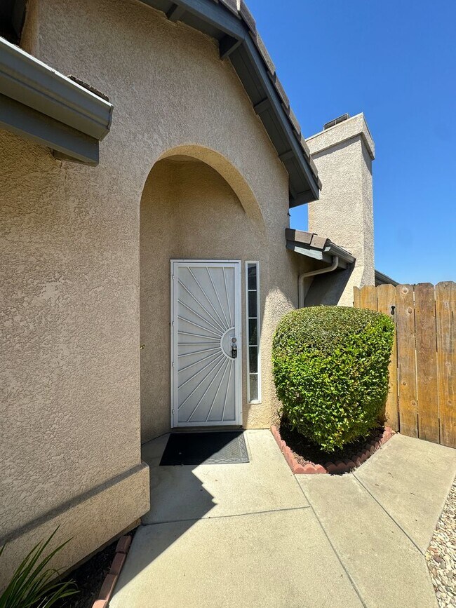 Foto del edificio - Single Story Home On Cul-De-Sac Near Preisker Park