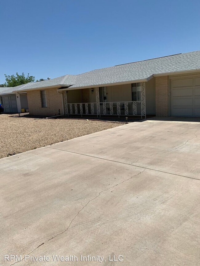 Foto del edificio - 2 br, 2 bath House - 9627 W. Greenway Road