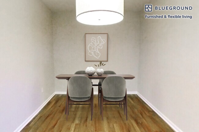 Building Photo - 160 Boylston St