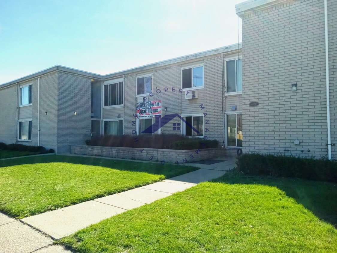Foto del edificio - Tuskegee Air Apartments
