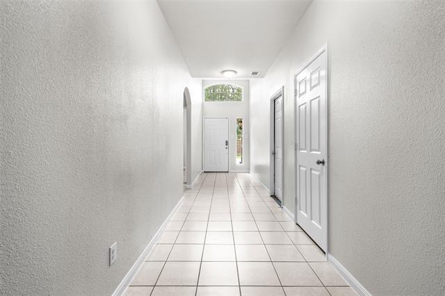 Building Photo - 1104 Primrose Dr