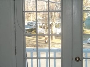 Building Photo - 1 Idlewild