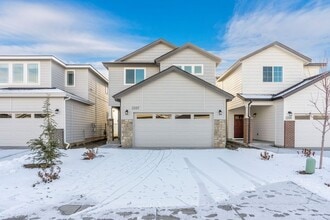 Building Photo - 2207 E Danzee Dr