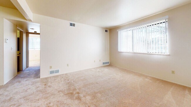 Foto del edificio - Walnut Trail Apartments