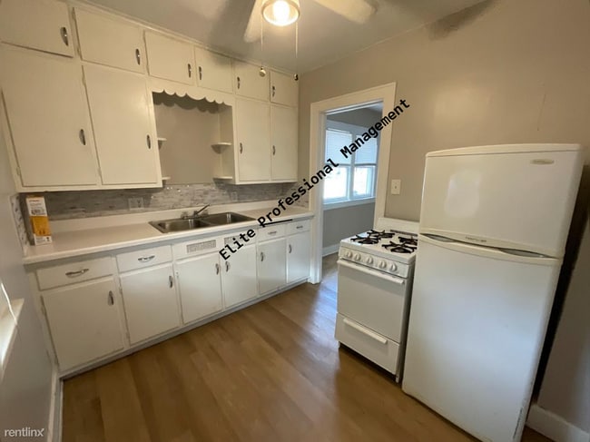 Building Photo - 2 br, 1 bath House - 2017 Congress Ave