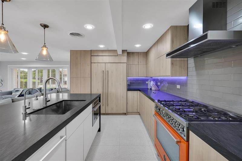 Foto principal - 4710 NE 27th Ave