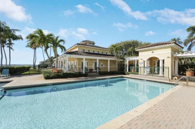 Foto del edificio - 1035 Lake Shore Dr