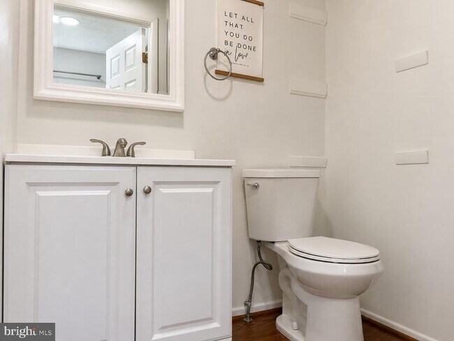 Foto del edificio - 5580 Hecate Ct