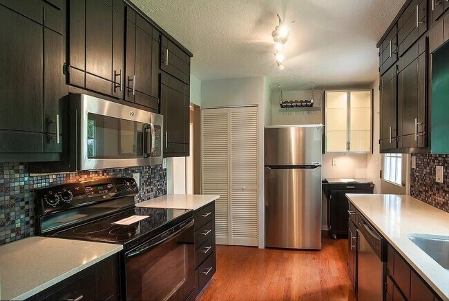 Building Photo - 3119 Dove Way