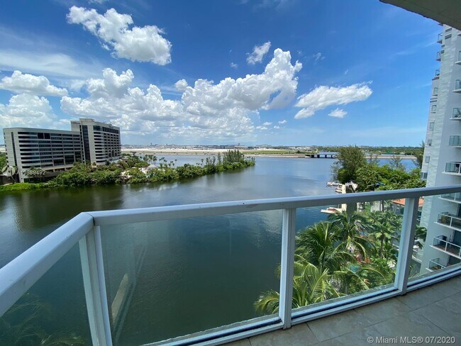 Foto del edificio - 5091 NW 7th St