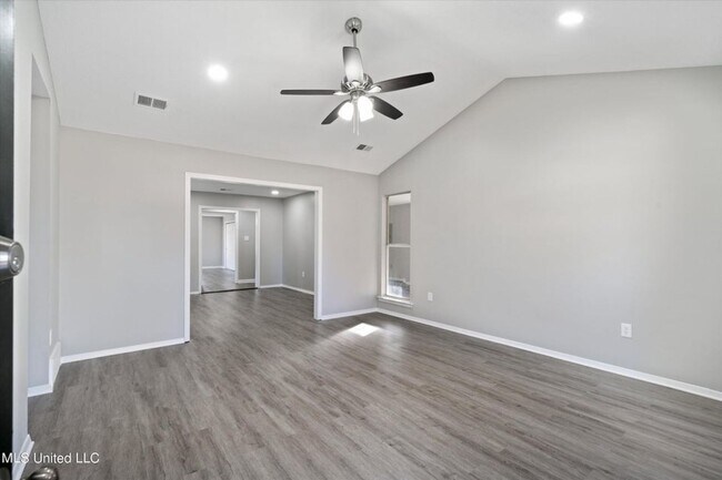 Foto del edificio - Shadow Oaks Parkway 3865