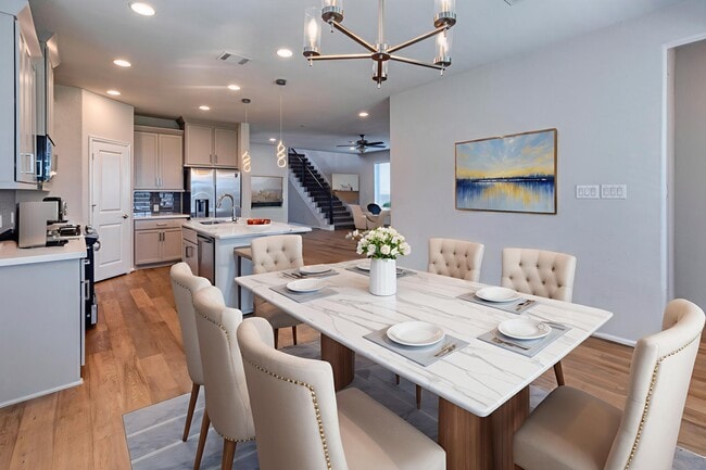 Foto del edificio - 125 Rangel Dr