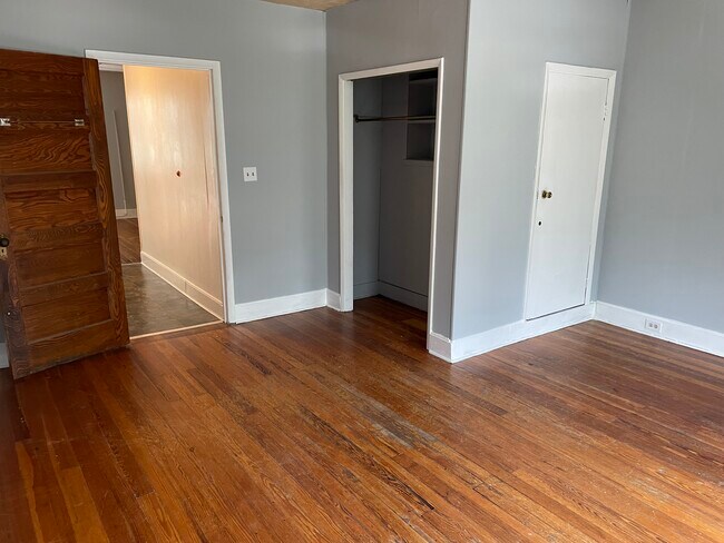Sala de estar - 3107 N Calvert St