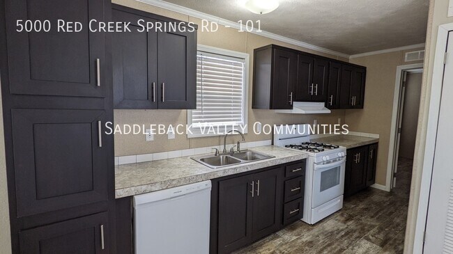 Foto del edificio - 5000 Red Creek Springs Rd