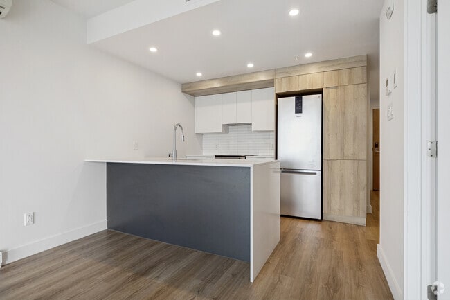 1BR, 1BA - 697SF - Kitchen - Gest Sur Gouin
