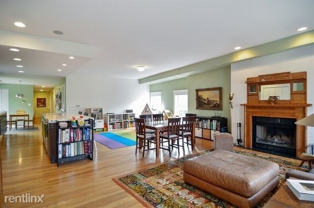 Building Photo - 3 br, 2 bath Condo - 1945 W Evergreen Ave