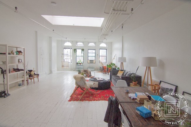 Foto del edificio - 221 Bowery