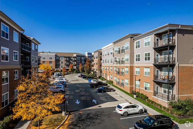 The Ashby at South Hills Village Station - Apartments in Pittsburgh, PA ...