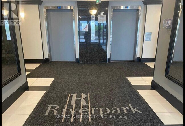 Photo du bâtiment - 600-600 Rexdale Blvd