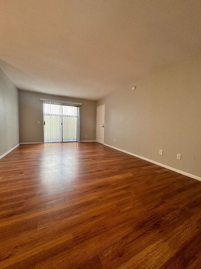 14228 Dickens St Apartments in Sherman Oaks, CA