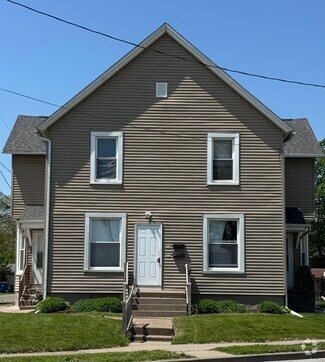 Building Photo - 120 N Pine St