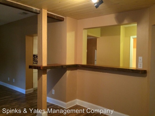 Building Photo - 307 Boulevard