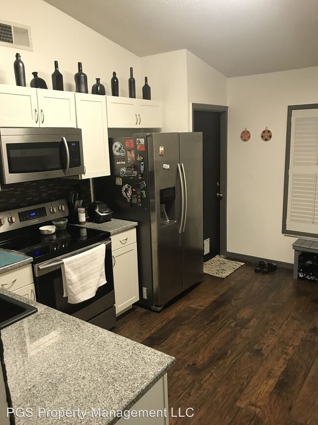 Building Photo - 3 br, 2 bath House - 3460 FOX HOLLOW DR.