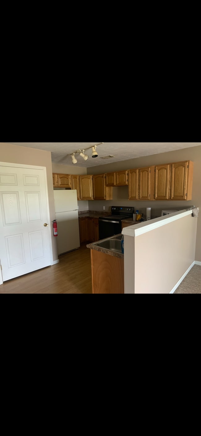 Building Photo - 1518 Ashcom Rd