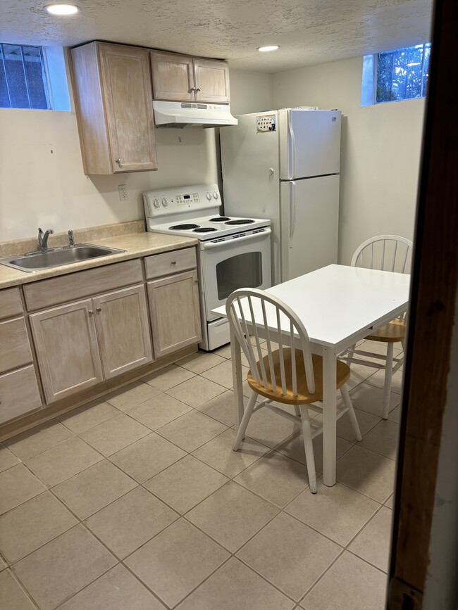 Kitchen - 2359 E Bryan Ave
