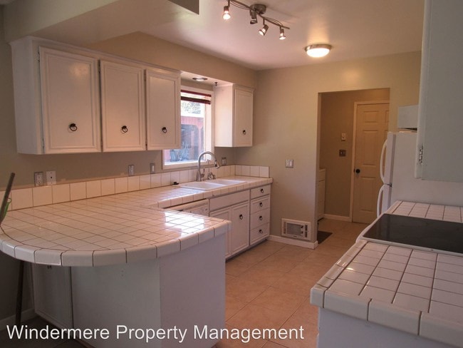 Building Photo - 4708 Aldrich Rd