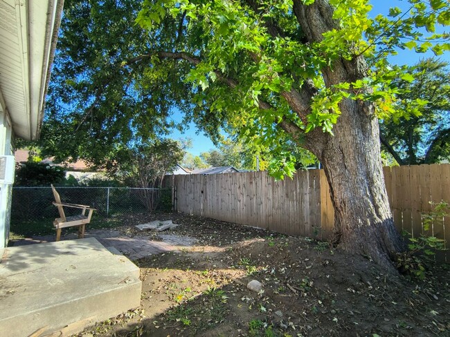 Foto del edificio - Coming soon! 2 Bed 1 Bath in Cozy Central ...