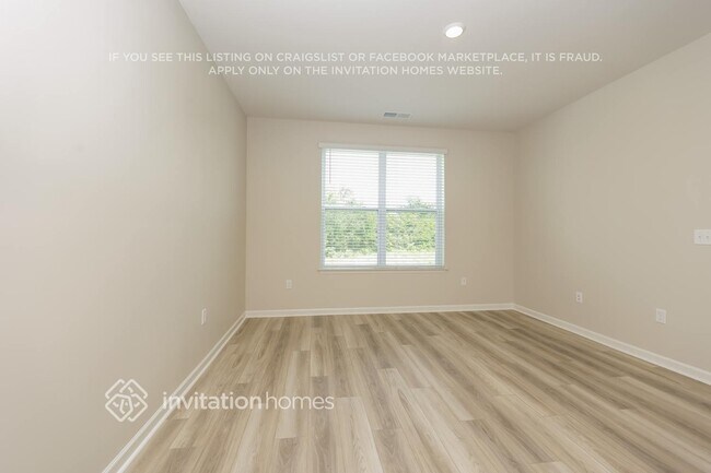 Building Photo - 1005 Legacy Ct