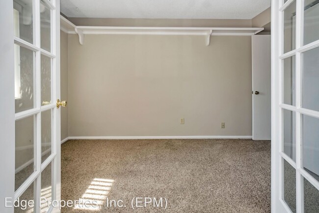 Building Photo - 491 S Kalispell Way
