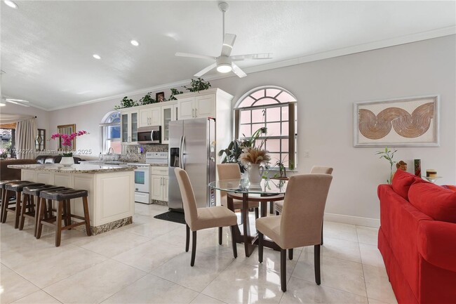 Foto del edificio - 15344 NW 1st St