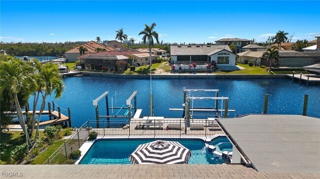 Building Photo - 14701 Fair Havens Rd