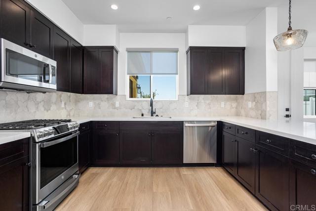 Foto principal - 1200 Stonemark Pl