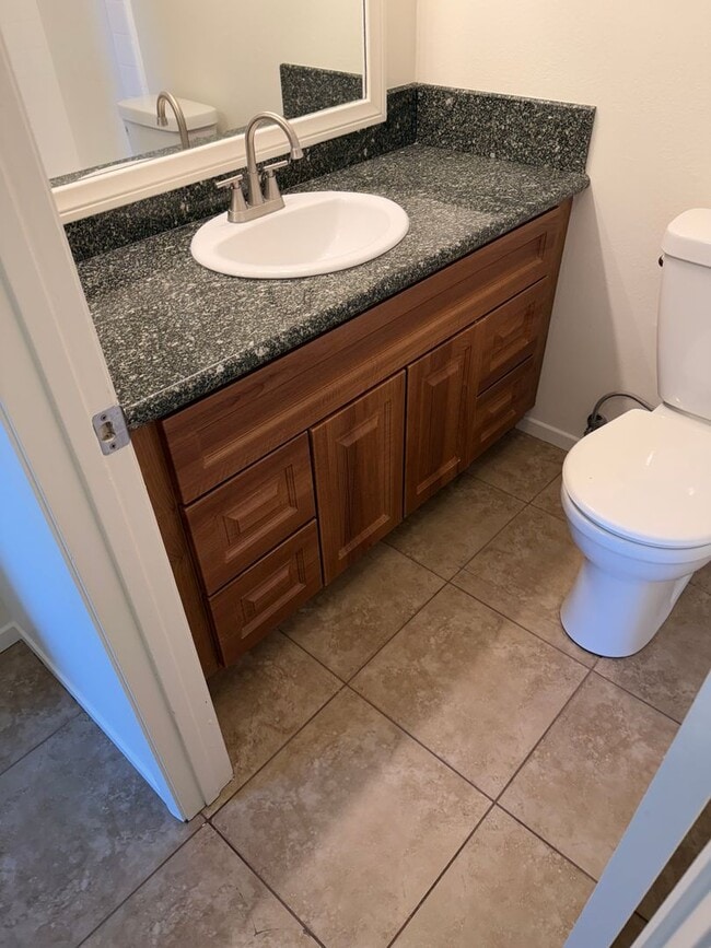 Building Photo - 2-Bedroom, 2 Story Condo, By Beach