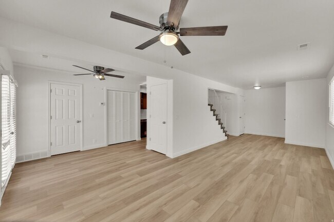 Foto del edificio - 7873 S Chadbourne Dr