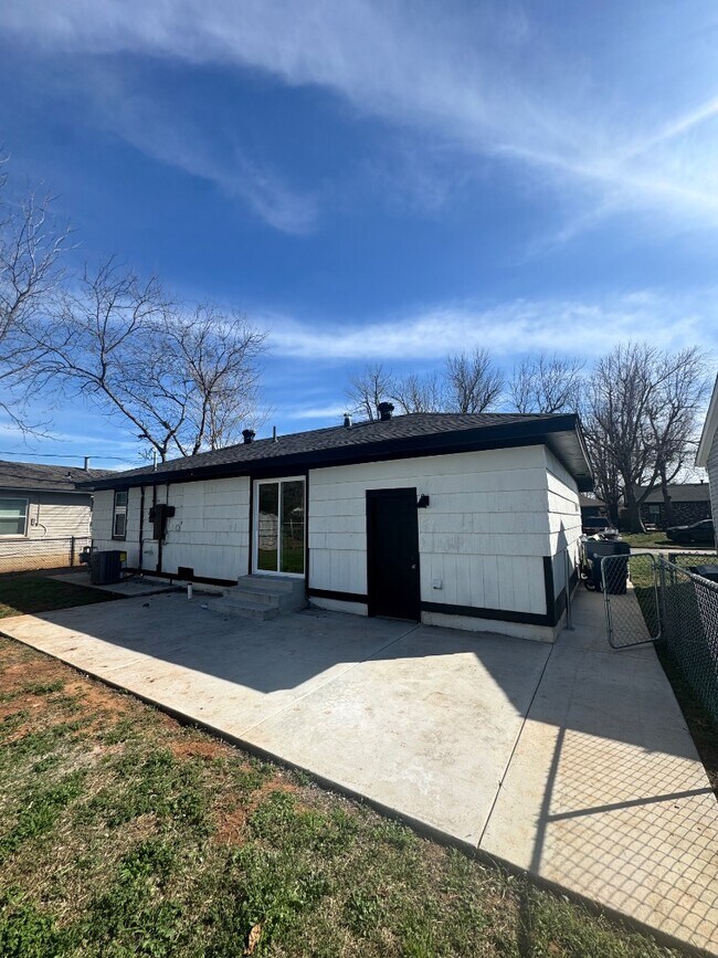 Foto del edificio - 2505 SW Murray Dr