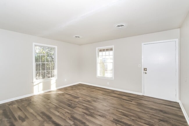 Building Photo - Adorable Augusta 3 Bedroom Home