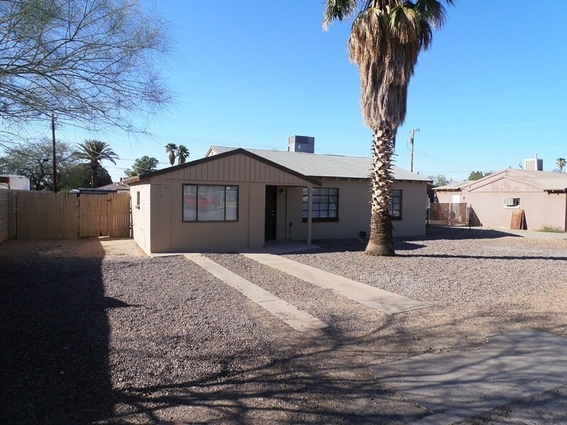Primary Photo - Silverlake Rd & Aviation Rd 3 Bedroom 1 ba...