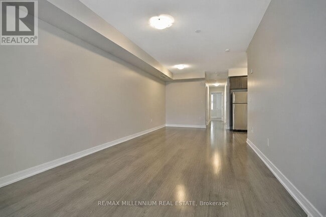 Building Photo - 256 Royal York Rd