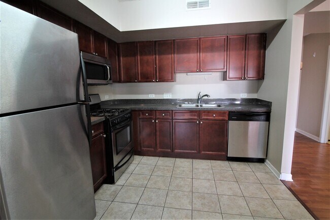 Building Photo - 635 Perrie Dr