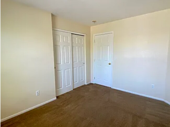 Foto del edificio - Spacious 4BD/2.5BA Home in Sought-After Southcreek | Cherry Creek Schools | 2-Car Garage